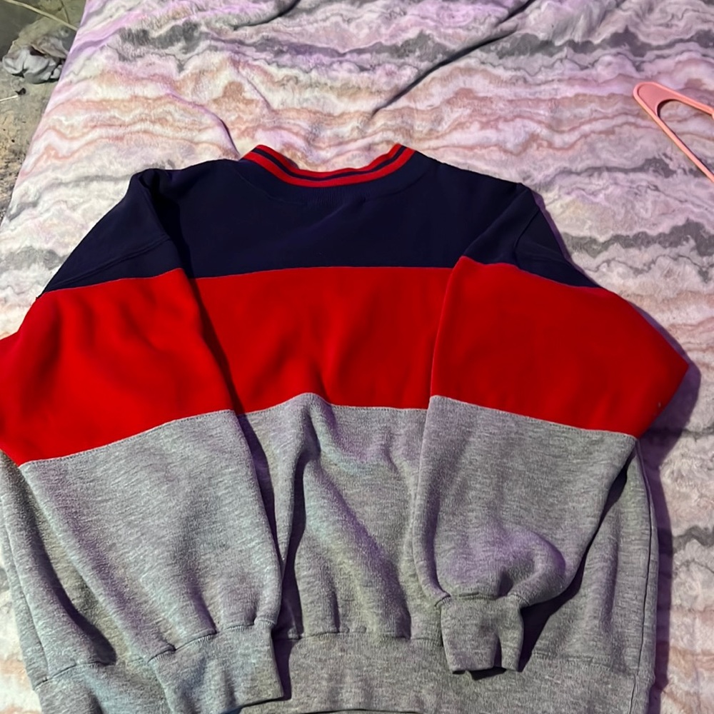 crew neck